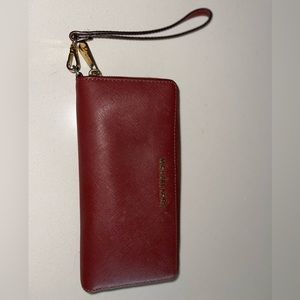 Micheal Kors wristlet wallet